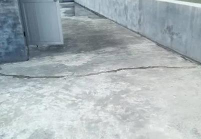 乌恰楼顶漏水维修公司分享下如何解决卫生间隐蔽部位漏水的问题?